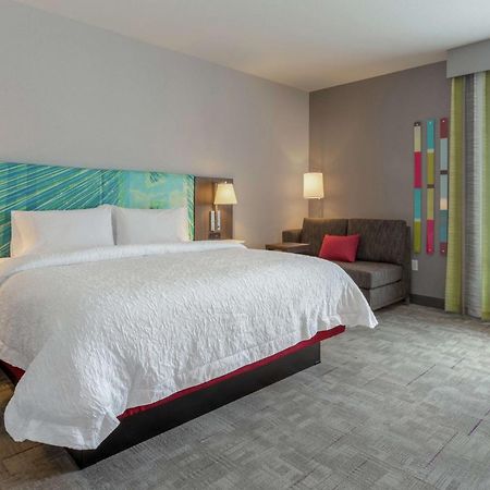 Hampton Inn & Suites Burlington Zewnętrze zdjęcie