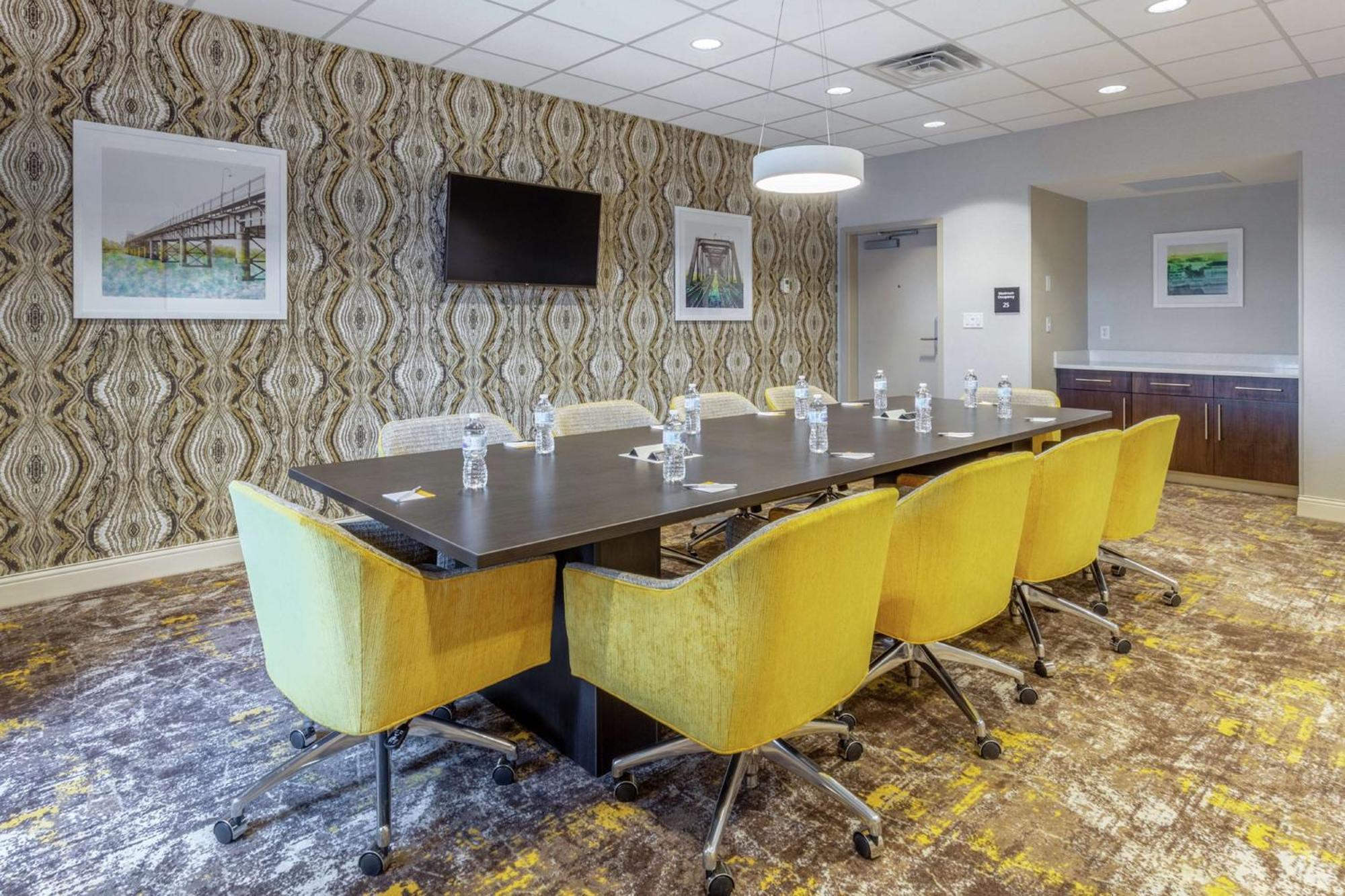 Hampton Inn & Suites Burlington Zewnętrze zdjęcie