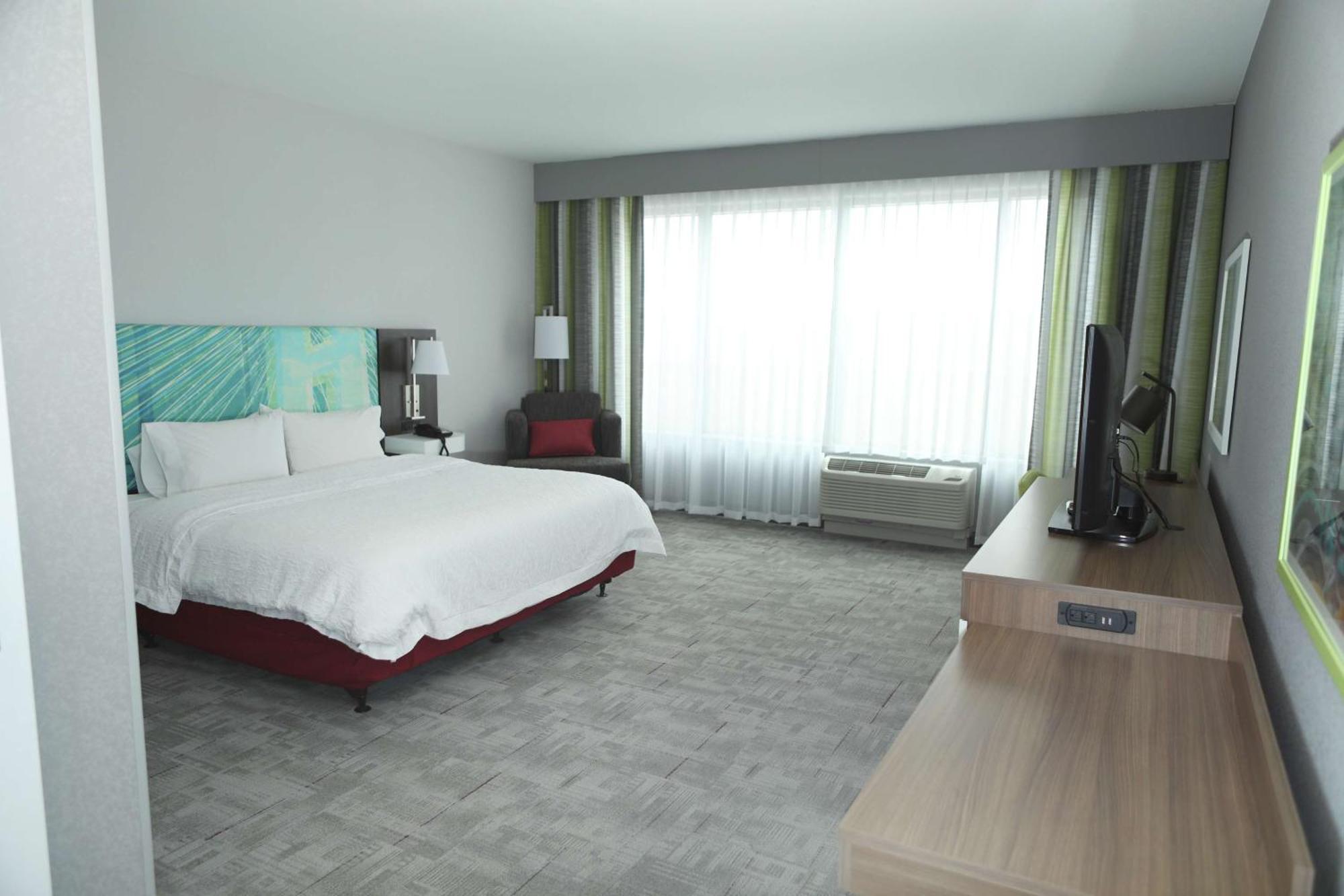 Hampton Inn & Suites Burlington Zewnętrze zdjęcie