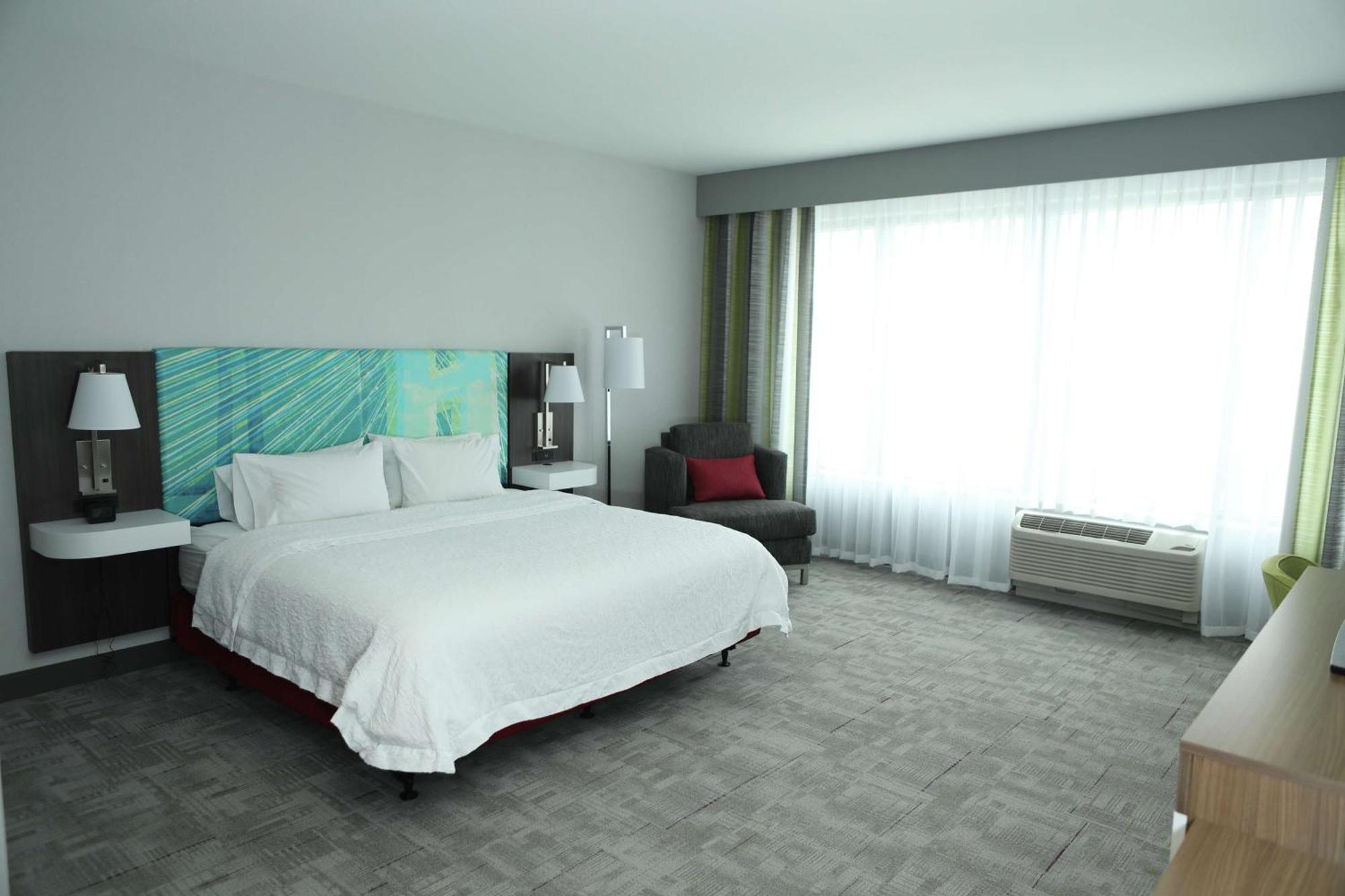 Hampton Inn & Suites Burlington Zewnętrze zdjęcie