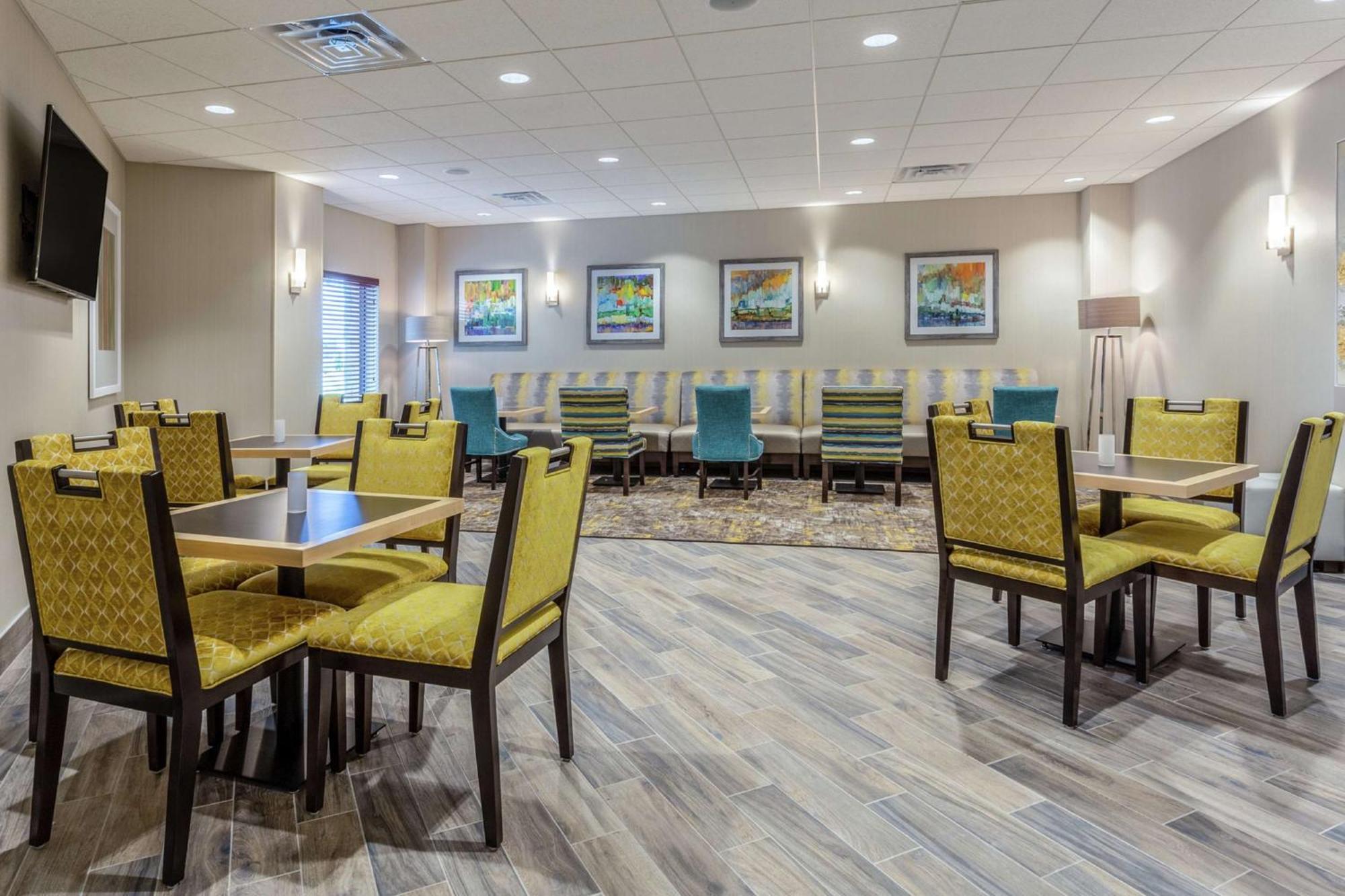 Hampton Inn & Suites Burlington Zewnętrze zdjęcie